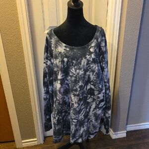 Torrid Black and White Long Sleeve Tee